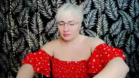 Kelly online show from 05-03-26, 10:32