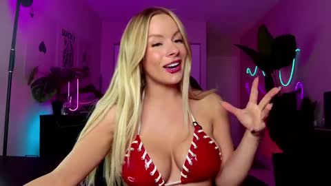 Olivia Owens online show from 05-27-26, 02:08