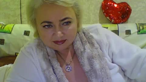 oliviaparadise online show from 12-02-24, 09:35