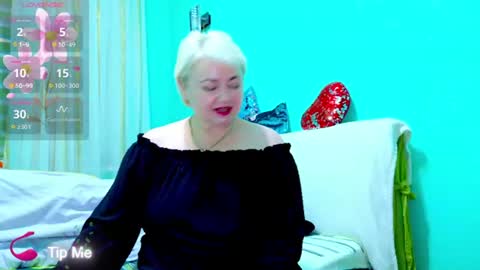 oliviaparadise online show from 06-14-26, 05:26
