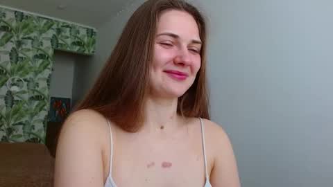 Olivia online show from 03-08-25, 05:28