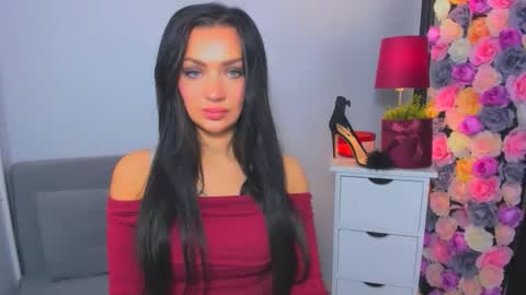 OliviaWomen online show from 11-08-25, 10:26