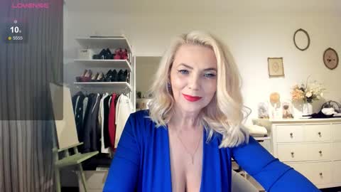 Snapshot of ollalla7 chatting on 09-13-25, 02:06 ollalla7 online show from 09-13-25, 02:06