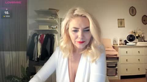 Snapshot of ollalla7 chatting on 11-02-25, 06:43 ollalla7 online show from 11-02-25, 06:43