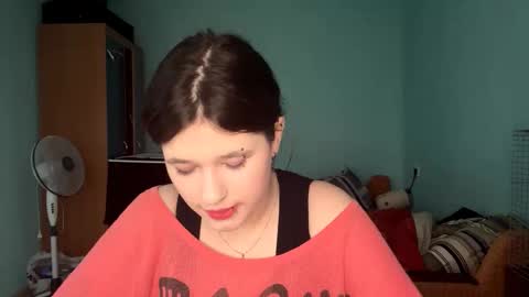 Emilia online show from 02-06-26, 08:07