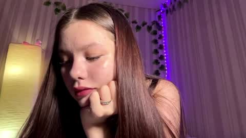 Snapshot of olliewagatsuma chatting on 05-14-26, 01:18 Emma online show from 05-14-26, 01:18