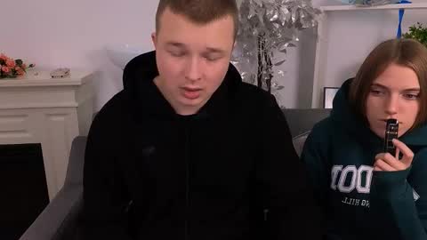 Olli and Stiw online show from 10-13-25, 08:14