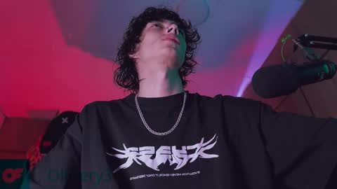     online show from 10-13-25, 06:46