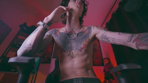 Snapshot of olliver___y chatting on 03-16-26, 06:06 online show from 03-16-26, 06:06