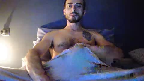 Snapshot of oloph89 chatting on 10-19-25, 09:26 Jackowl online show from 10-19-25, 09:26