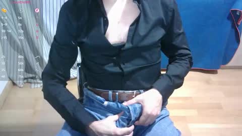 Snapshot of omar87ram chatting on 11-22-25, 05:23 Omar online show from 11-22-25, 05:23