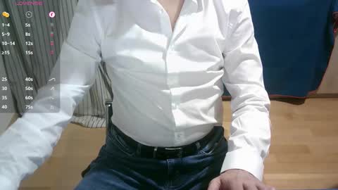 Snapshot of omar87ram chatting on 02-19-26, 10:17 Omar online show from 02-19-26, 10:17