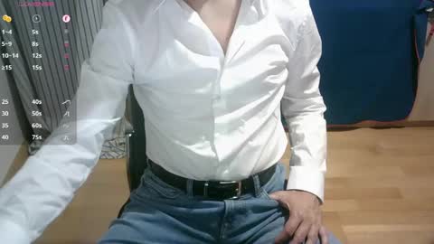 Snapshot of omar87ram chatting on 04-11-26, 01:26 Omar online show from 04-11-26, 01:26