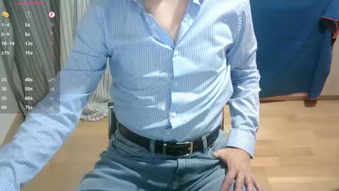 Snapshot of omar87ram chatting on 04-12-26, 04:56 Omar online show from 04-12-26, 04:56