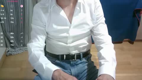 Snapshot of omar87ram chatting on 04-19-26, 06:10 Omar online show from 04-19-26, 06:10