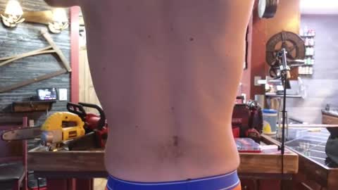 Snapshot of omfgy chatting on 10-16-25, 07:15 Norm online show from 10-16-25, 07:15