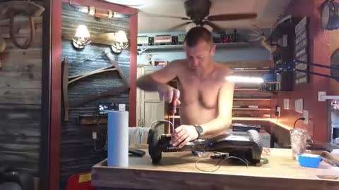 Snapshot of omfgy chatting on 10-23-25, 07:01 Norm online show from 10-23-25, 07:01