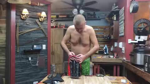 Snapshot of omfgy chatting on 11-12-25, 07:46 Norm online show from 11-12-25, 07:46