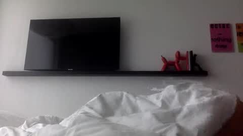 Snapshot of omilk chatting on 09-11-25, 02:39 omilk online show from 09-11-25, 02:39