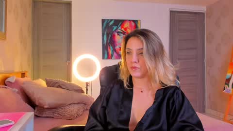 Martina Ricci online show from 12-17-24, 06:42