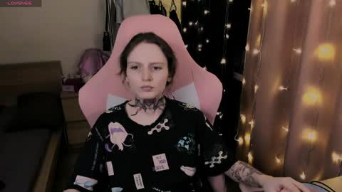 on_yxxx online show from 04-14-26, 08:37