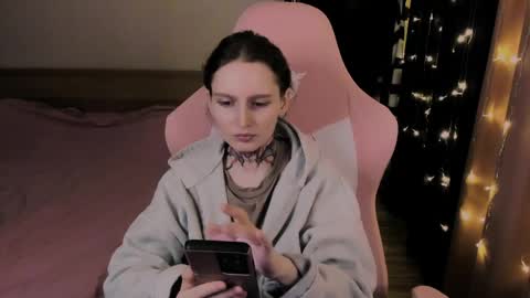 on_yxxx online show from 05-22-26, 08:47