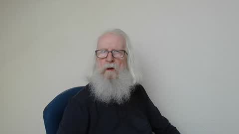 Snapshot of onanister chatting on 05-04-26, 06:53 Somewhere over the rainbow online show from 05-04-26, 06:53