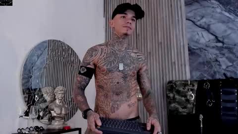     ... online show from 10-08-25, 07:33