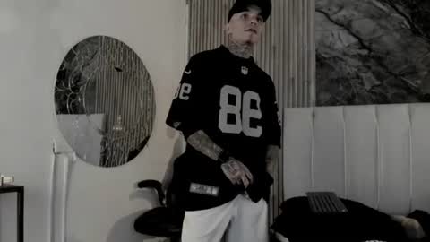     ... online show from 06-19-26, 08:12