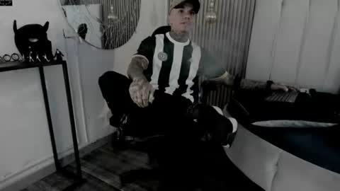     ... online show from 06-25-26, 07:51