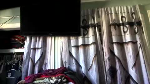 Snapshot of onceforfun chatting on 11-07-25, 01:00 Onceforfun online show from 11-07-25, 01:00