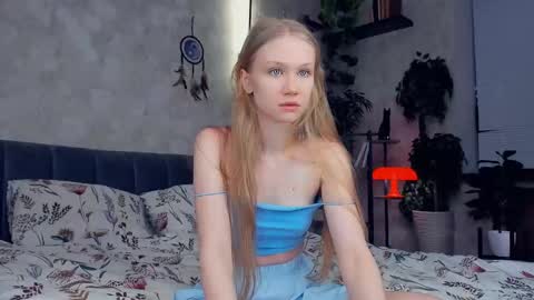 Ana online show from 03-02-25, 07:23