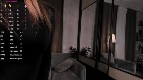 Ana online show from 10-10-25, 06:23