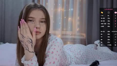 Eva online show from 12-22-25, 01:41