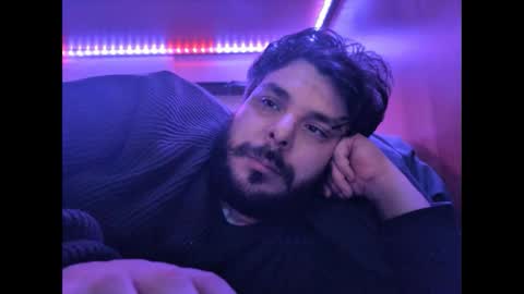 Snapshot of onecrew1 chatting on 10-30-25, 07:14 onecrew1 online show from 10-30-25, 07:14