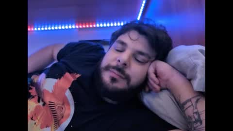 onecrew1 online show from 11-08-25, 02:17