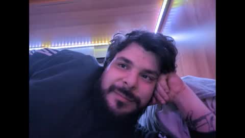 onecrew1 online show from 11-14-25, 07:01