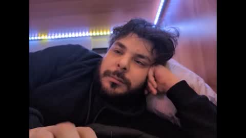 onecrew1 online show from 02-01-26, 03:21