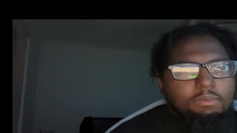 Snapshot of onegenerativestudio chatting on 11-29-25, 06:27 Friday and the Guys online show from 11-29-25, 06:27