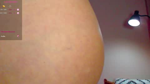 Snapshot of onehotbigass chatting on 11-16-25, 08:03 ONLINE online show from 11-16-25, 08:03