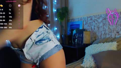  ONLINE   online show from 03-22-26, 07:28