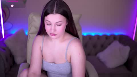 L A Y A online show from 03-19-26, 08:02