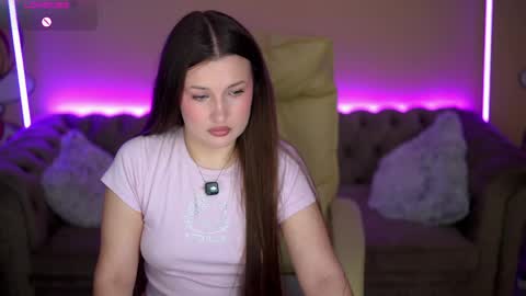 L A Y A online show from 04-30-26, 07:09