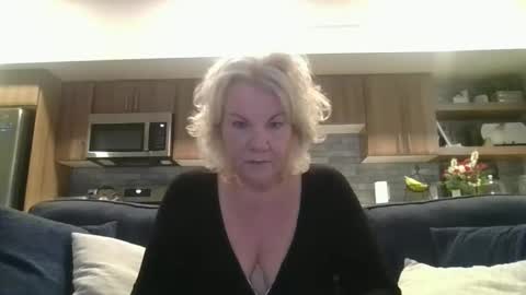 couple mature milf bigboobs curvy mommydaddy online show from 12-12-24, 08:10