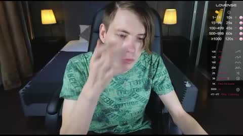 Erick  online show from 02-11-25, 04:24