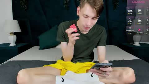 Erick  online show from 11-10-25, 08:02