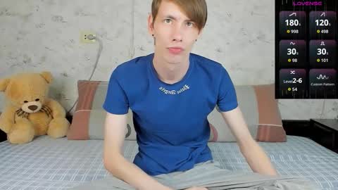 Snapshot of only_eric chatting on 02-13-26, 04:14 Erick online show from 02-13-26, 04:14