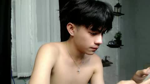 Snapshot of only_mau chatting on 04-14-26, 11:16 MAU online show from 04-14-26, 11:16