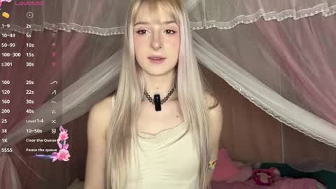 Eva online show from 04-19-26, 07:29
