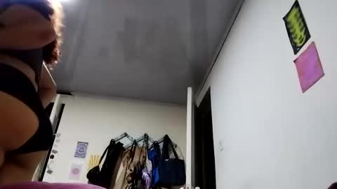 Snapshot of onlysaralee chatting on 09-21-25, 06:59 Sara Lee online show from 09-21-25, 06:59